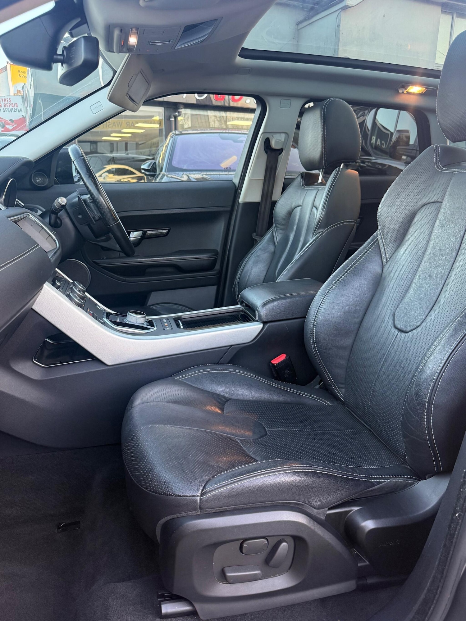 Used Land Rover Range Rover Evoque 2015 for sale - 76913681: Photo 81