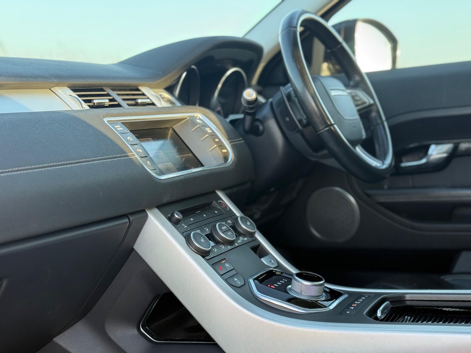 Used Land Rover Range Rover Evoque 2015 for sale - 76913681: Photo 9