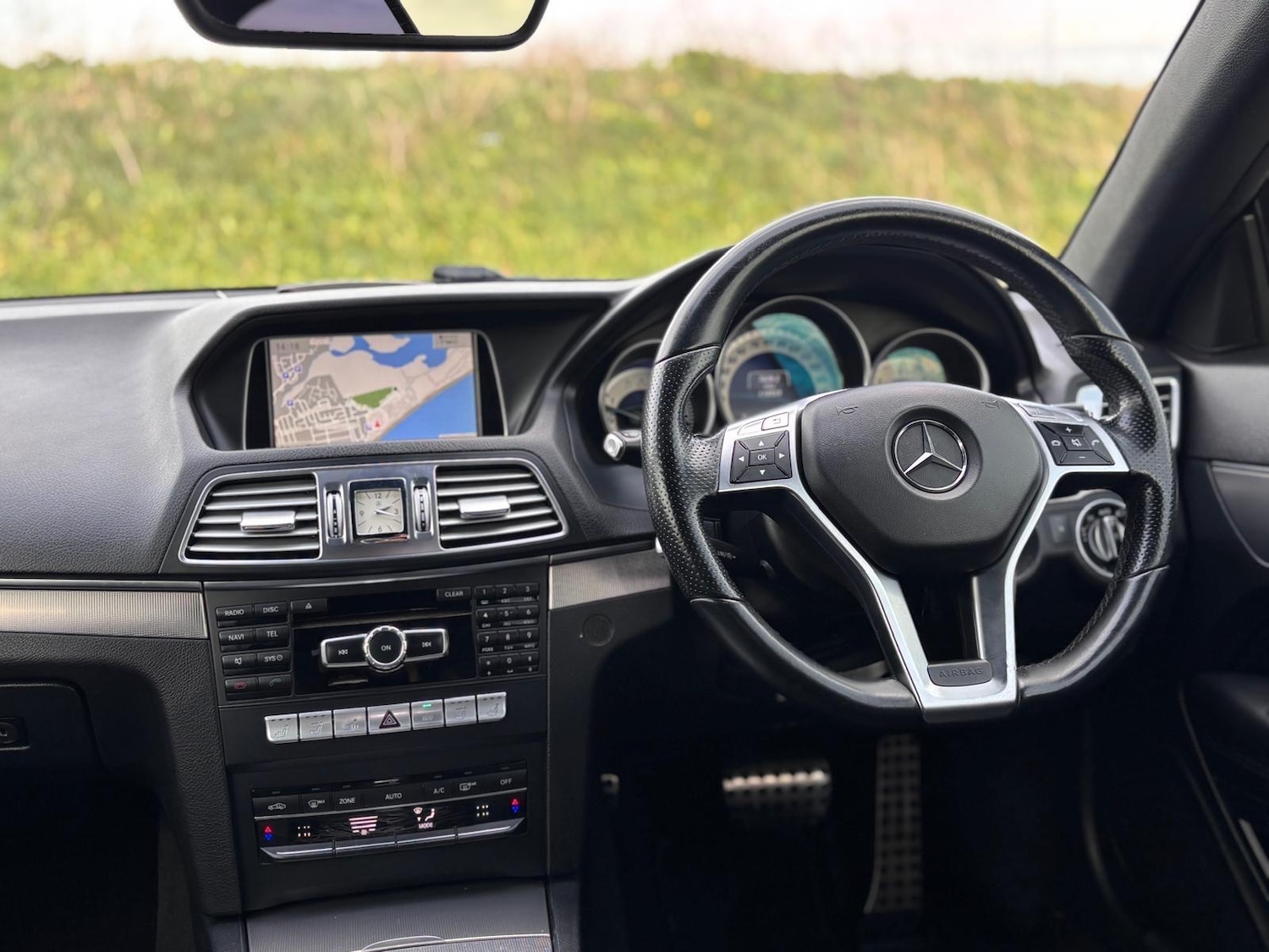 Used Mercedes-Benz E Class 2013 for sale - 76550513: Photo 15