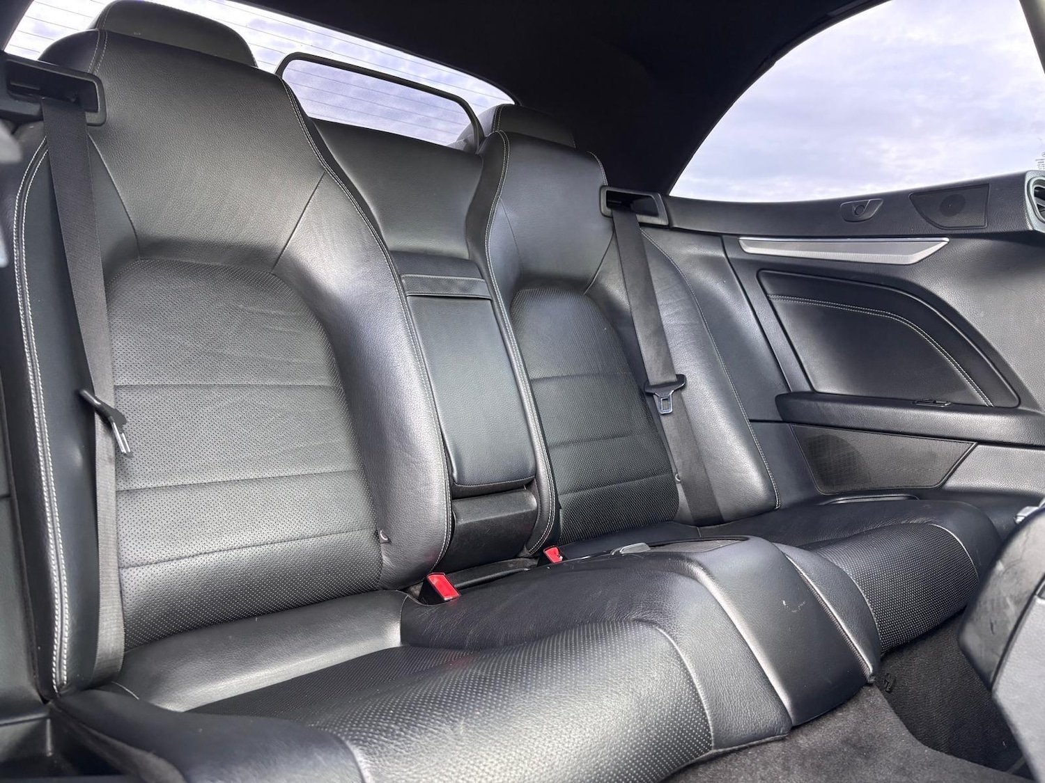 Used Mercedes-Benz E Class 2013 for sale - 76550513: Photo 25