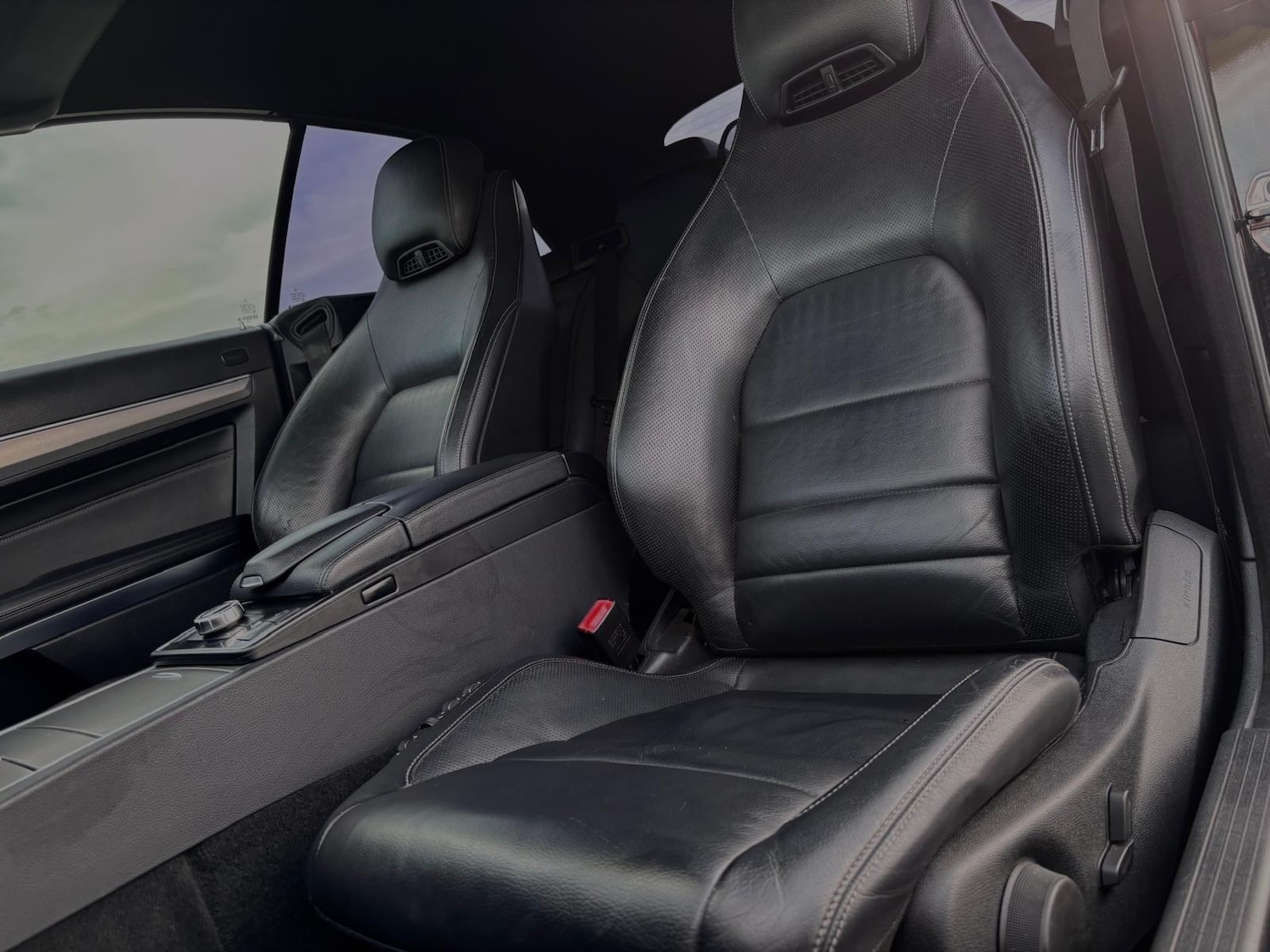 Used Mercedes-Benz E Class 2013 for sale - 76550513: Photo 38