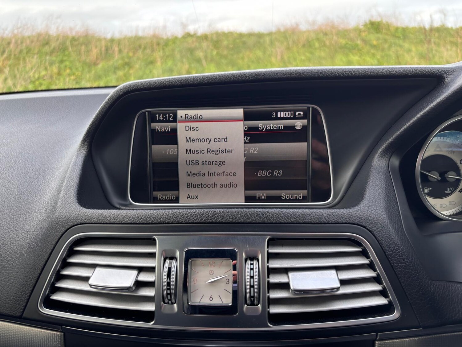 Used Mercedes-Benz E Class 2013 for sale - 76550513: Photo 45