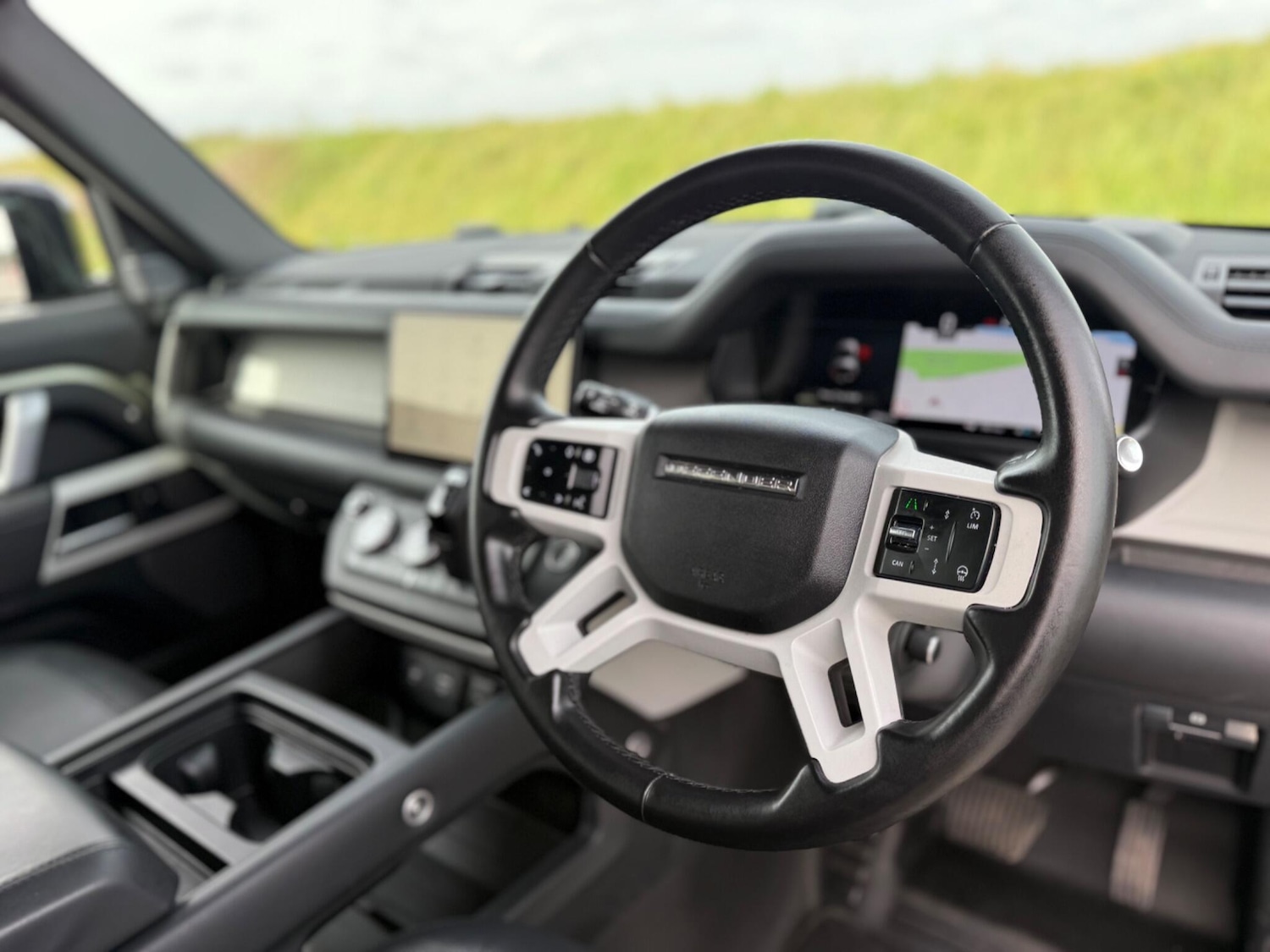 Used Land Rover Defender 2023 for sale - 78205445: Photo 10