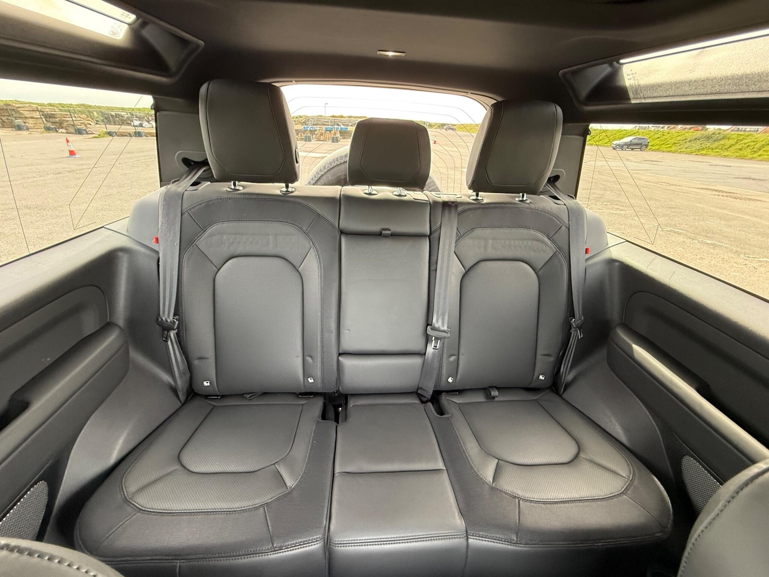 Used Land Rover Defender 2023 for sale - 78205445: Photo 18