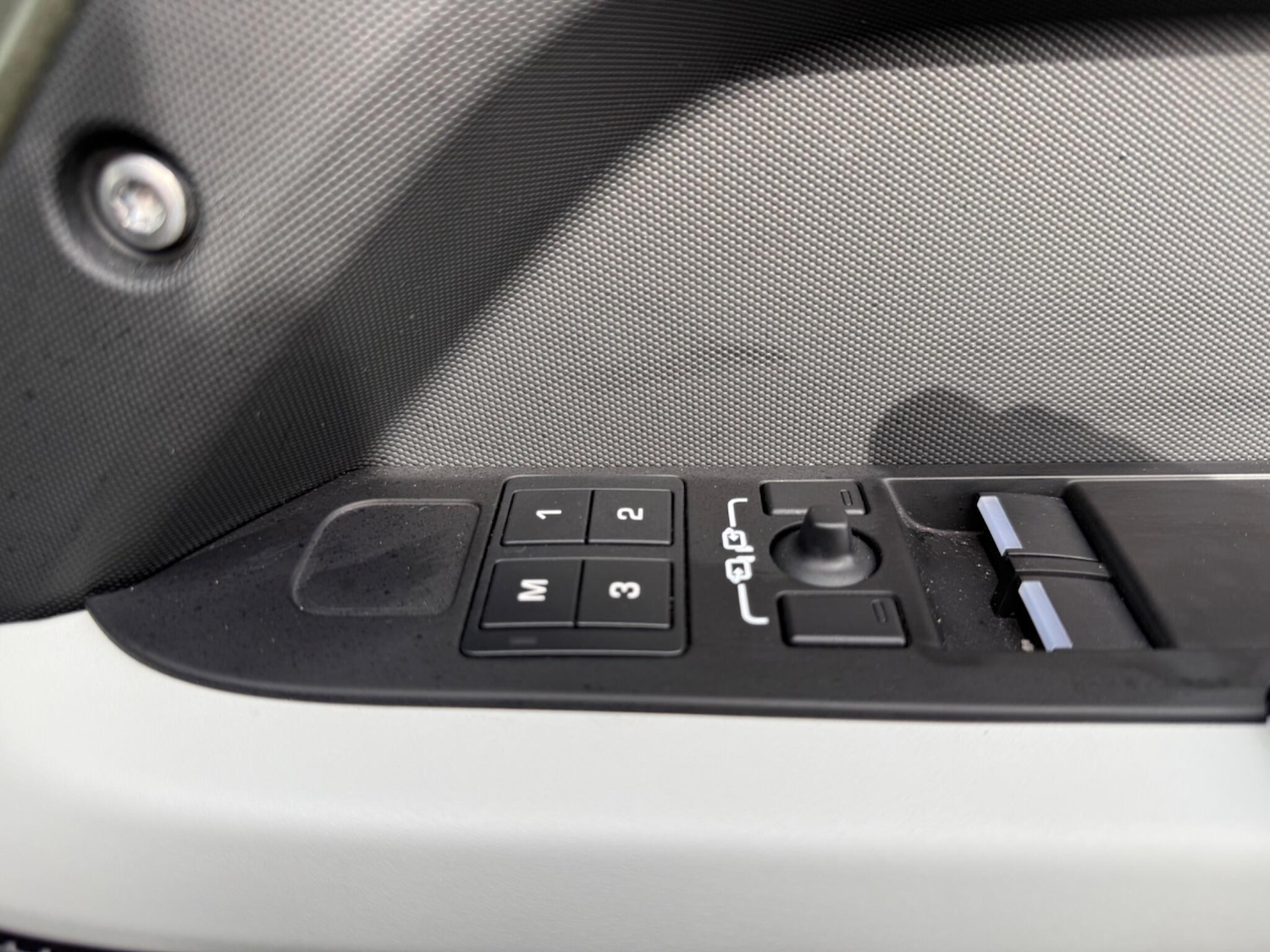 Used Land Rover Defender 2023 for sale - 78205445: Photo 26