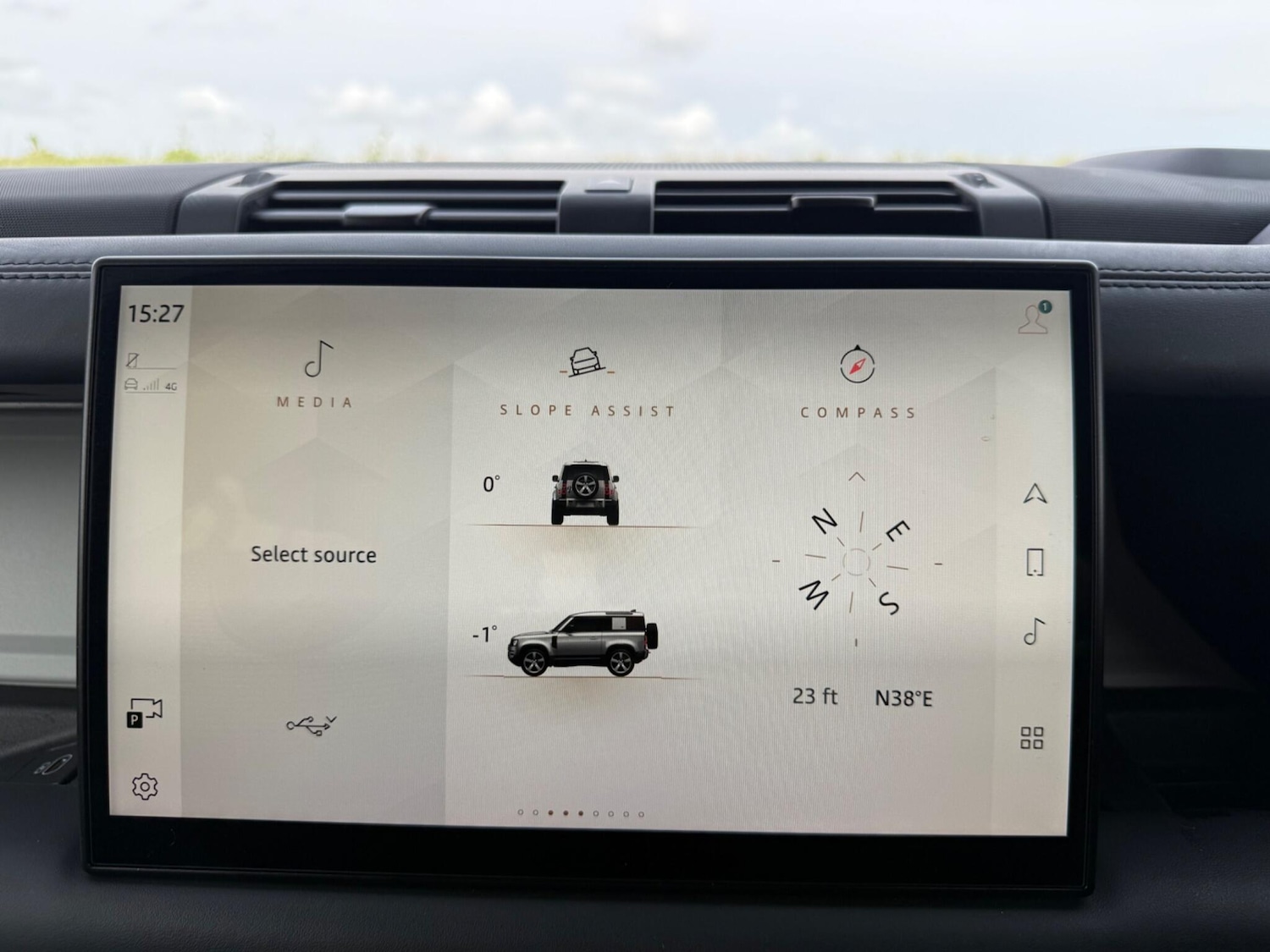 Used Land Rover Defender 2023 for sale - 78205445: Photo 40