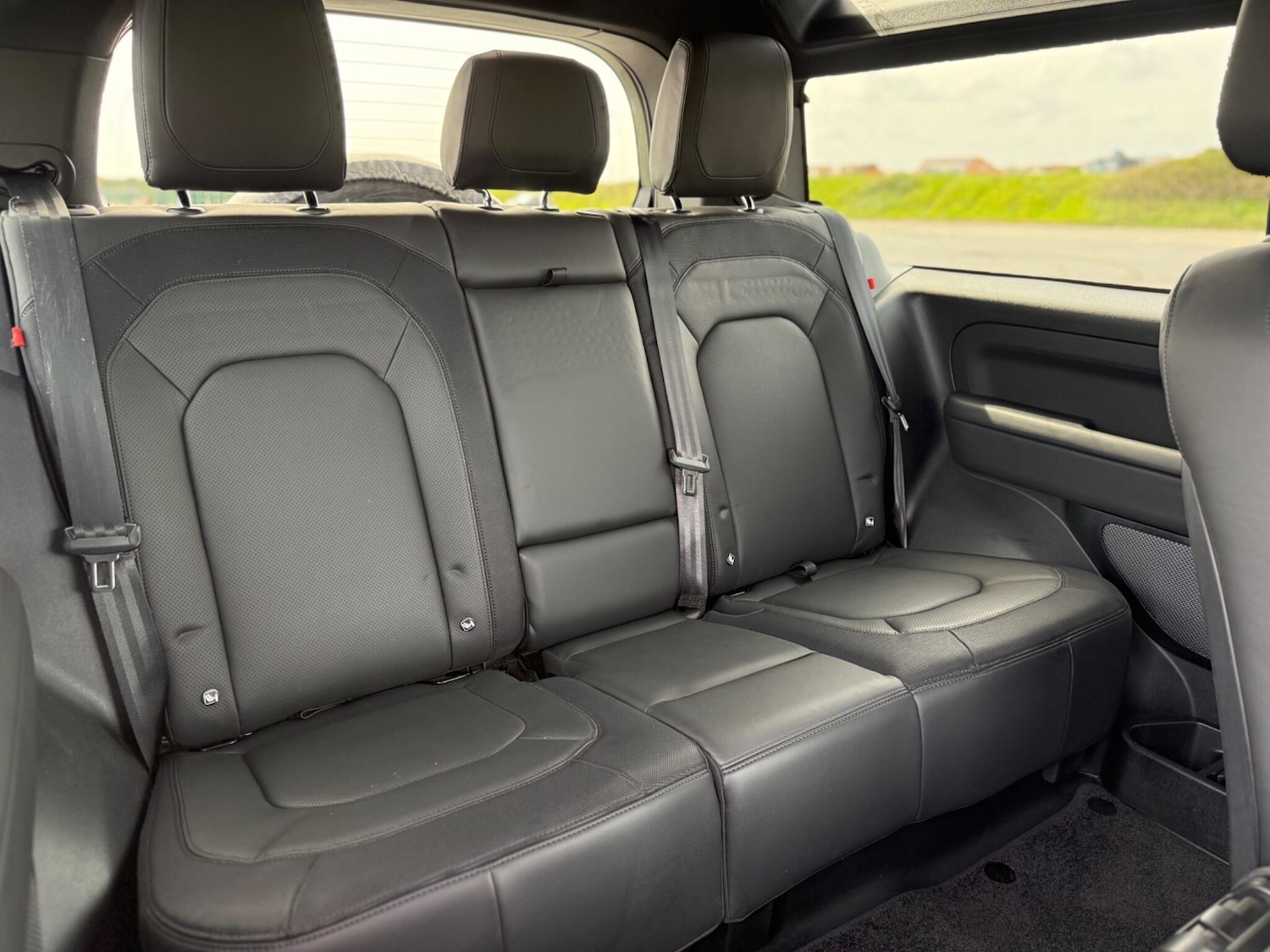 Used Land Rover Defender 2023 for sale - 78205445: Photo 44