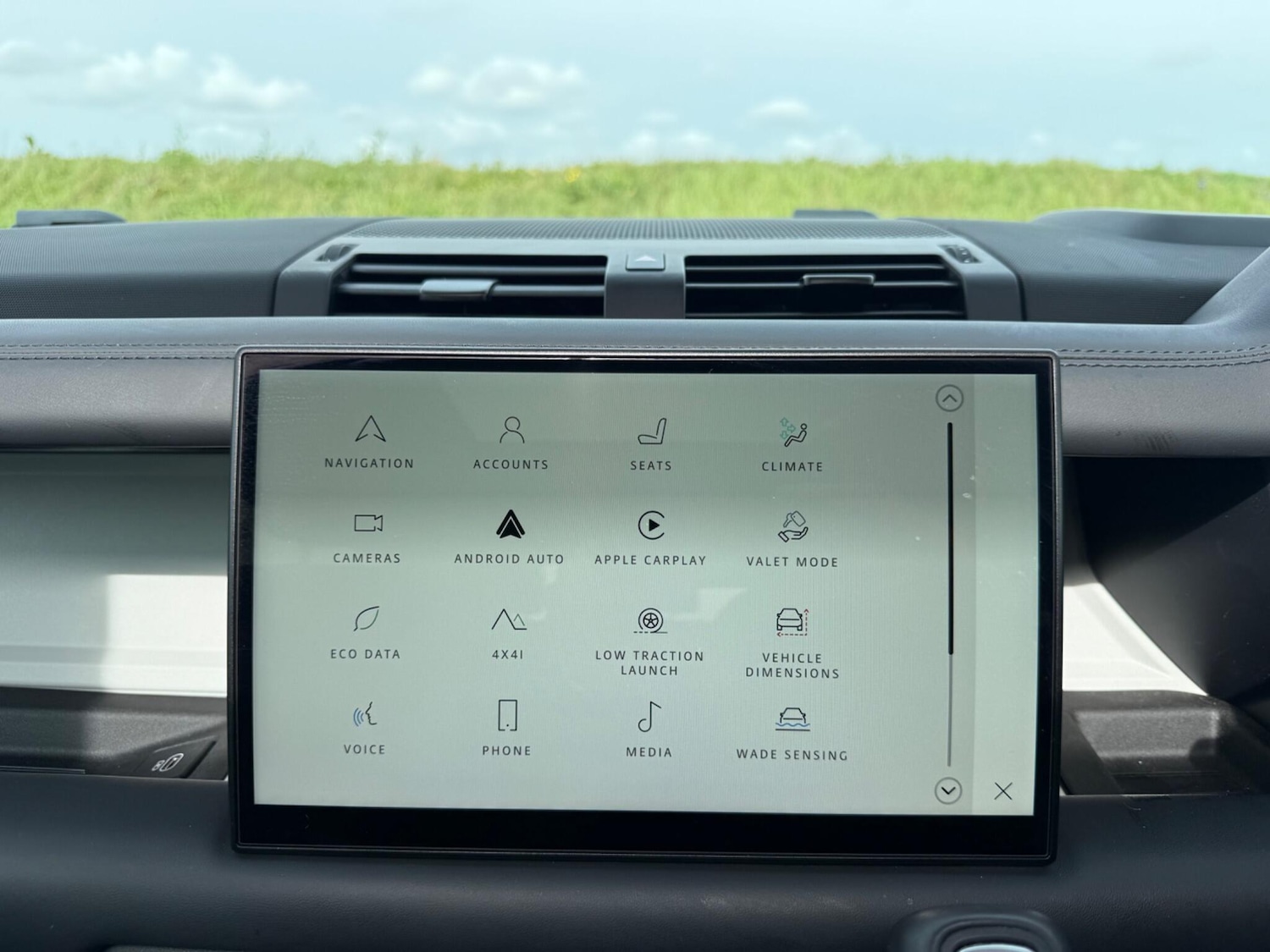 Used Land Rover Defender 2023 for sale - 78205445: Photo 49