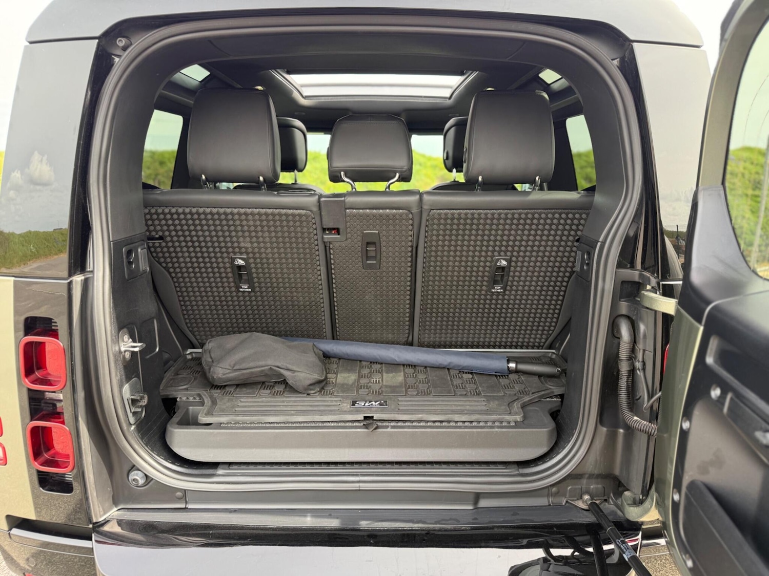 Used Land Rover Defender 2023 for sale - 78205445: Photo 62