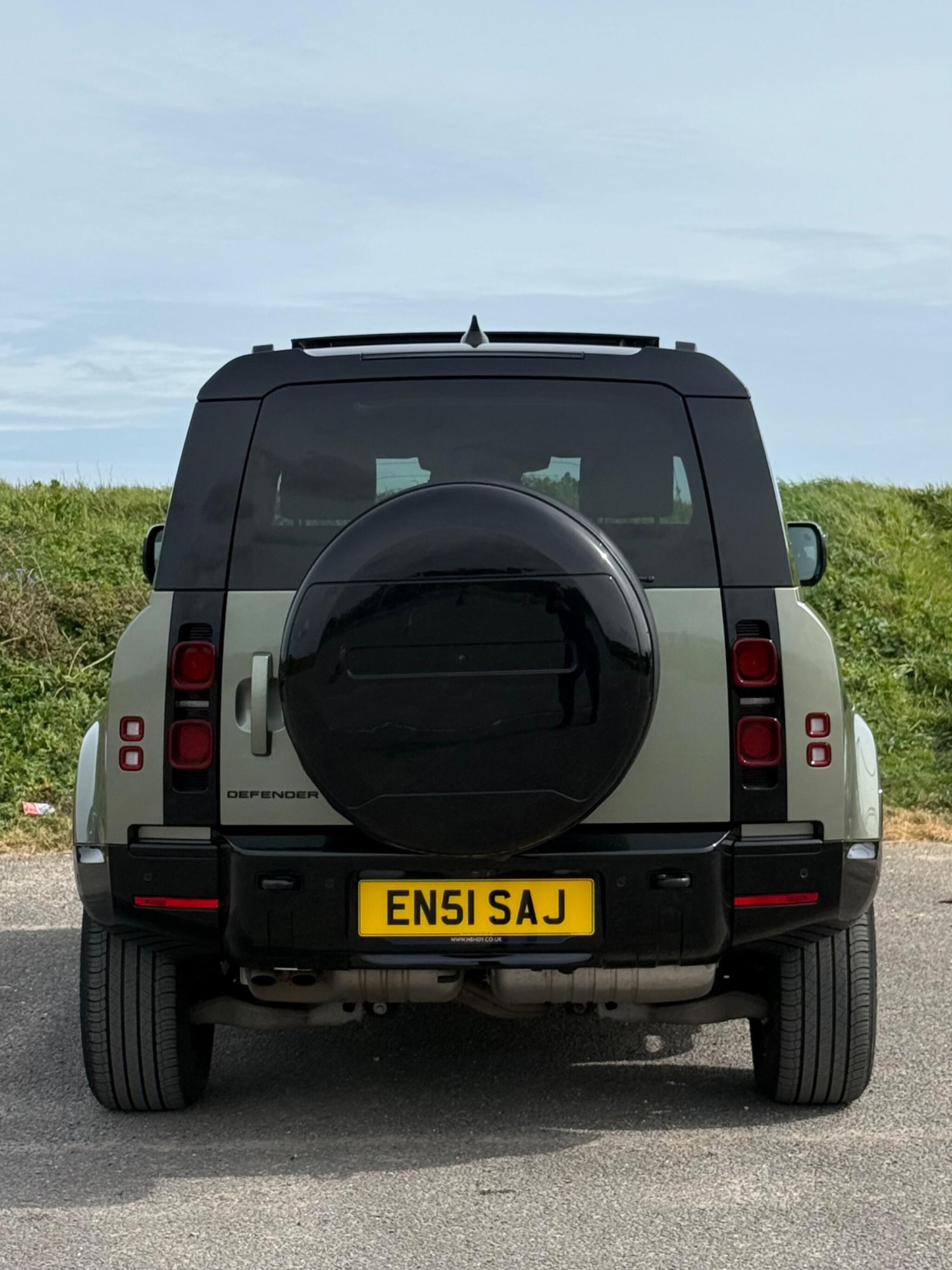 Used Land Rover Defender 2023 for sale - 78205445: Photo 65