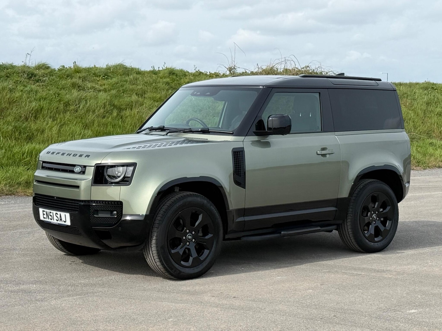 Used Land Rover Defender 2023 for sale - 78205445: Photo 82