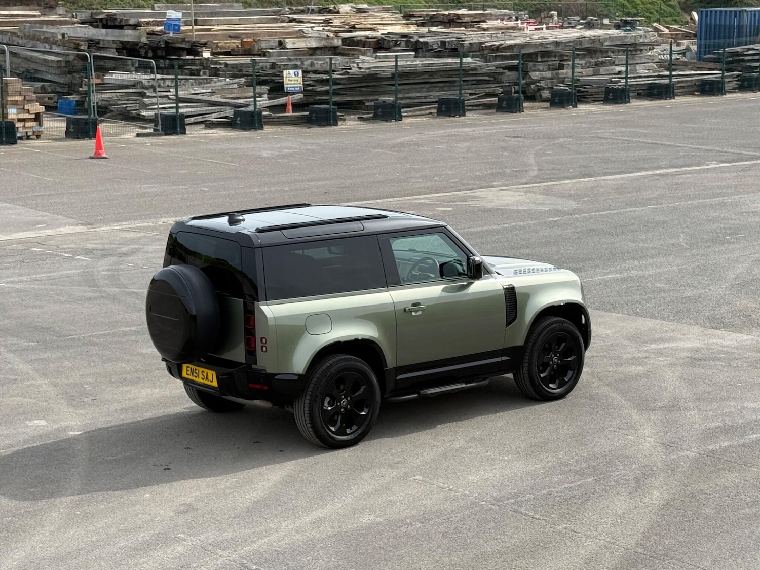 Used Land Rover Defender 2023 for sale - 78205445: Photo 84