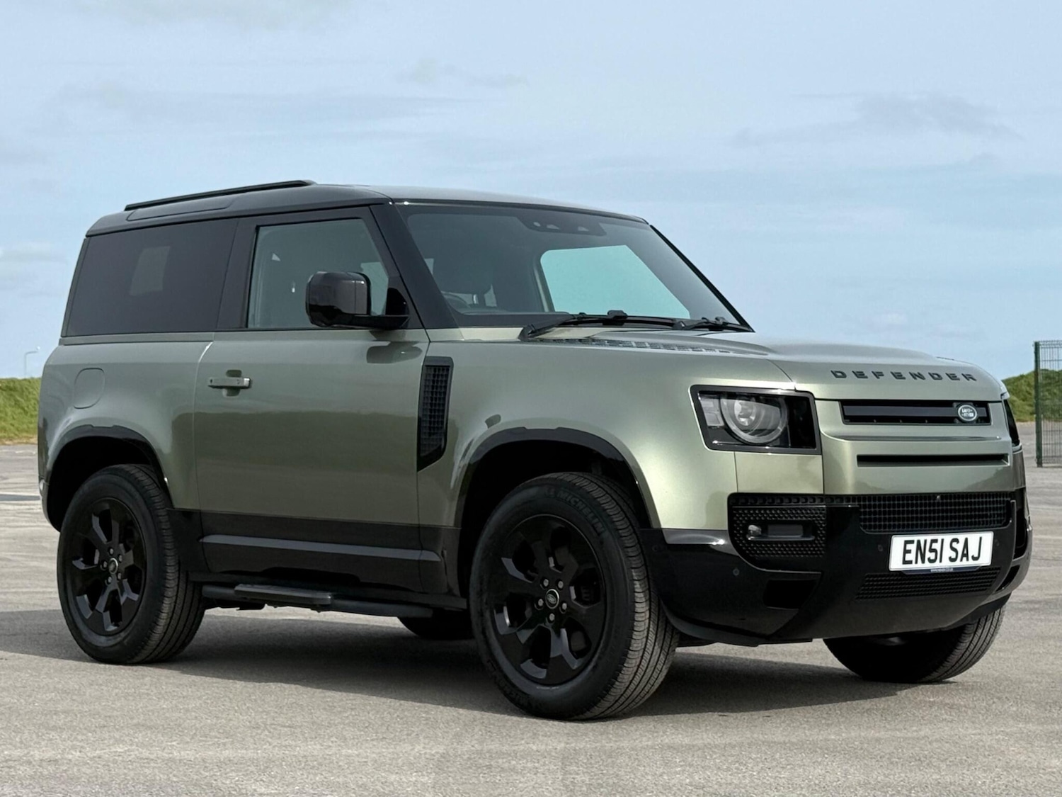 Used Land Rover Defender 2023 for sale - 78205445: Photo 90