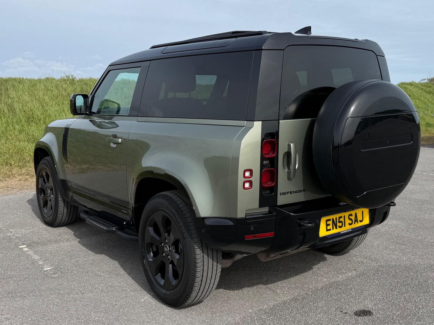 Used Land Rover Defender 2023 for sale - 78205445: Photo 94