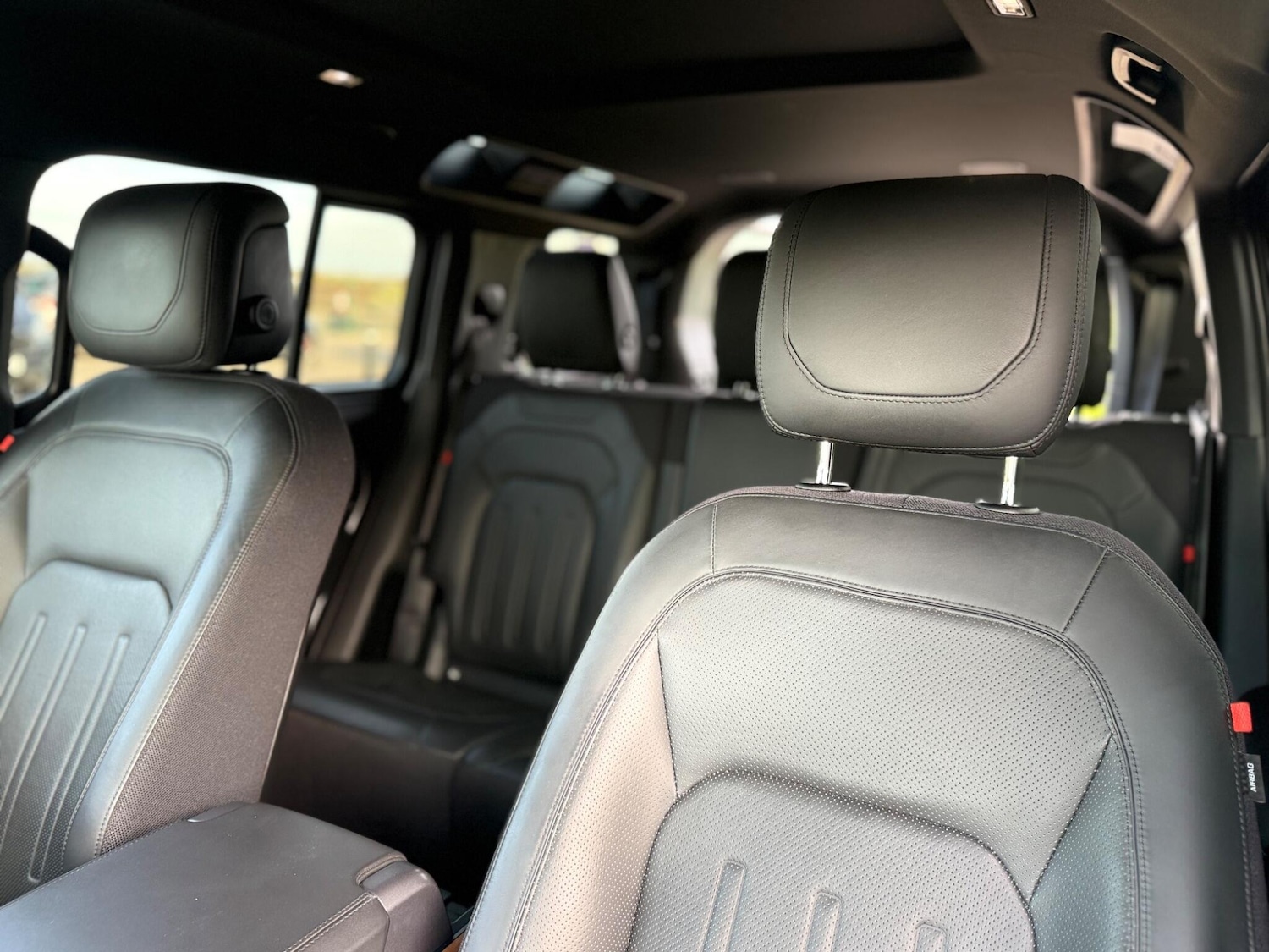 Used Land Rover Defender 2021 for sale - 76200728: Photo 40