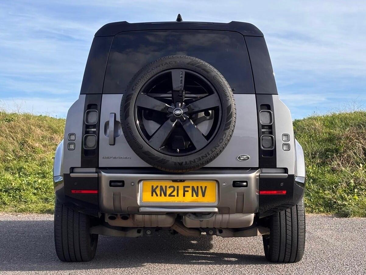 Used Land Rover Defender 2021 for sale - 76200728: Photo 7