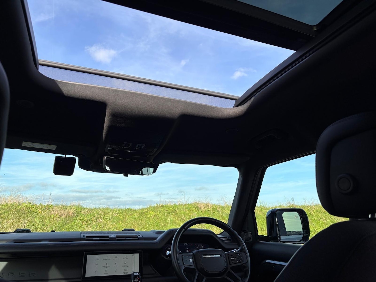 Used Land Rover Defender 2021 for sale - 76200728: Photo 81