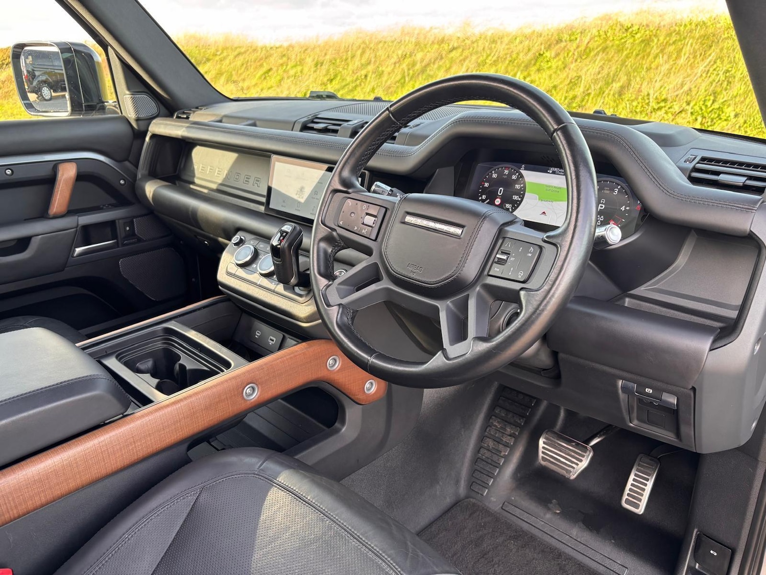 Used Land Rover Defender 2021 for sale - 76200728: Photo 82