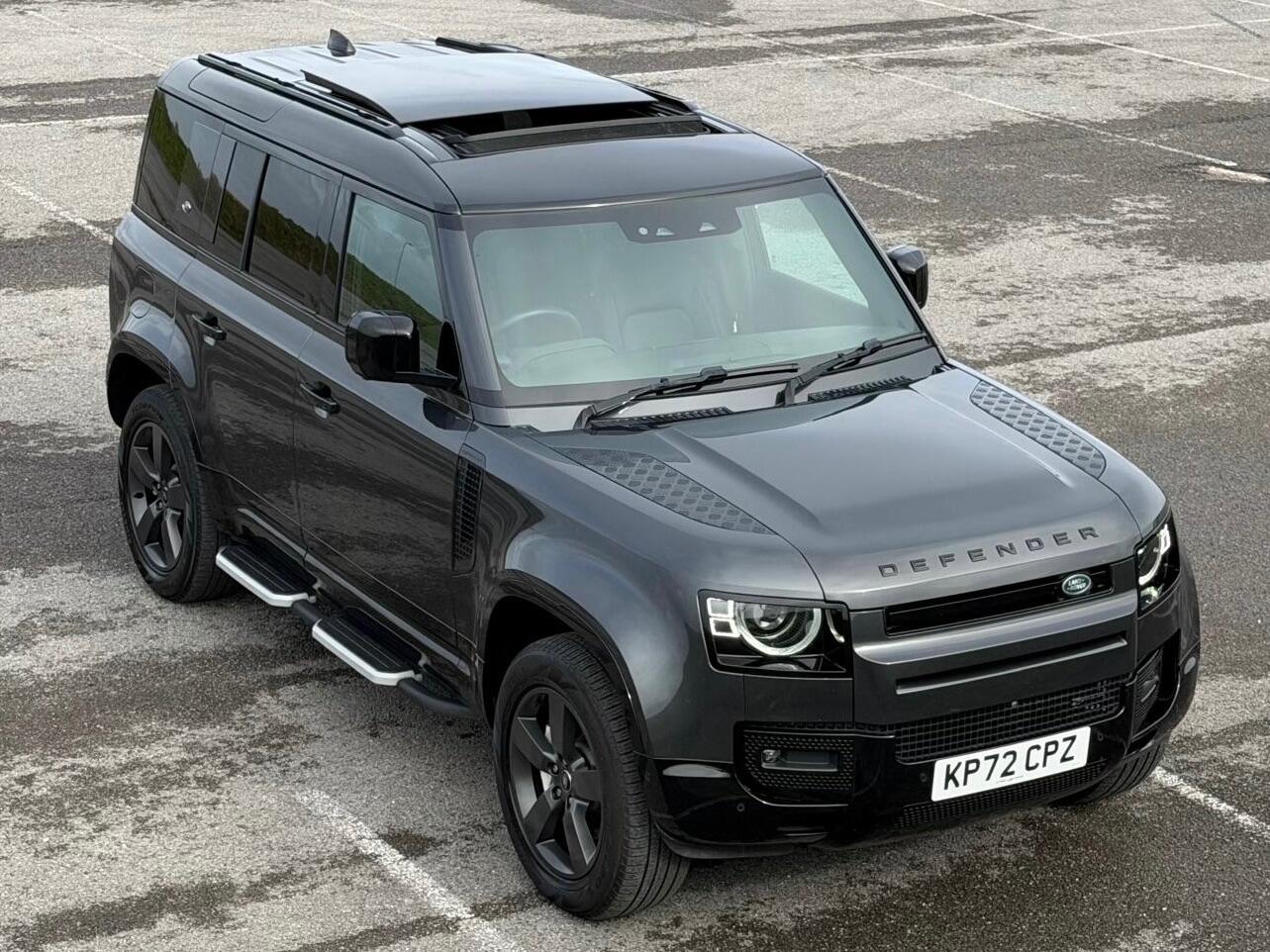 Used Land Rover Defender 2022 for sale - 77646867: Photo 1