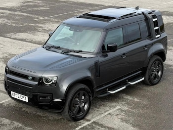 Used Land Rover Defender 2022 for sale - 77646867: Photo