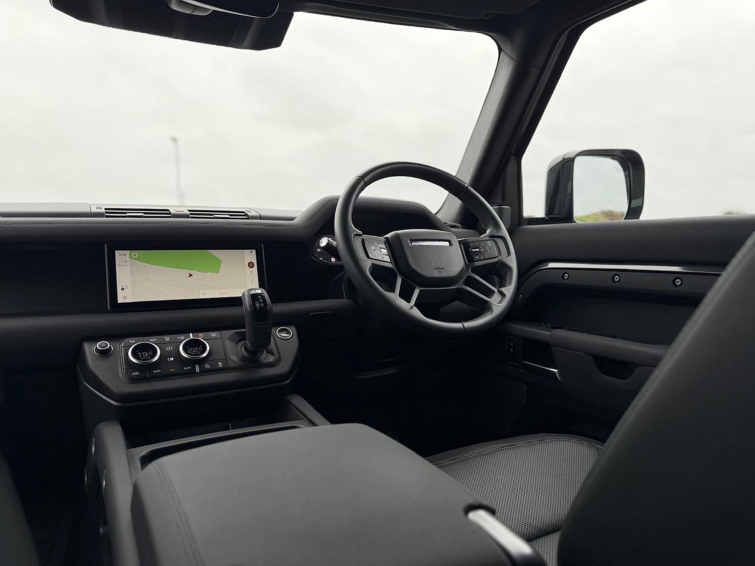 Used Land Rover Defender 2022 for sale - 77646867: Photo 45