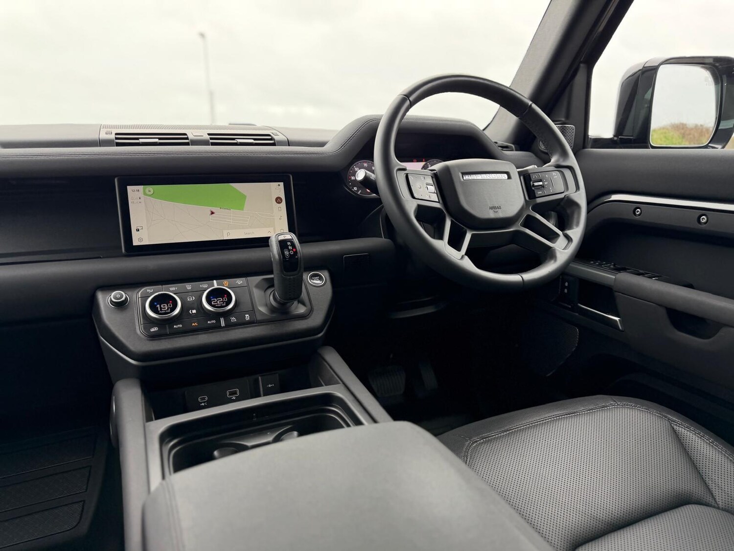 Used Land Rover Defender 2022 for sale - 77646867: Photo 48