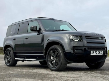 Used Land Rover Defender 2022 for sale - 77646867: Photo