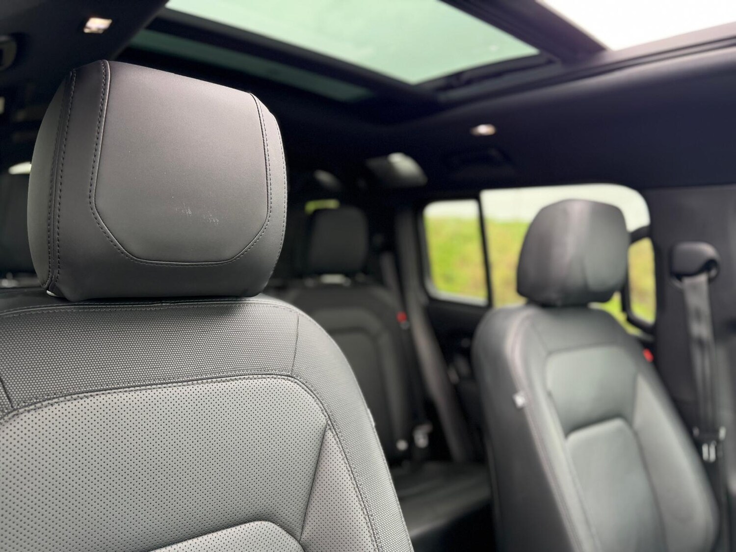 Used Land Rover Defender 2022 for sale - 77646867: Photo 52