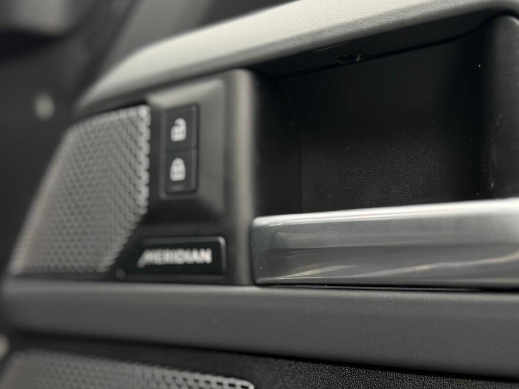 Used Land Rover Defender 2022 for sale - 77646867: Photo 58