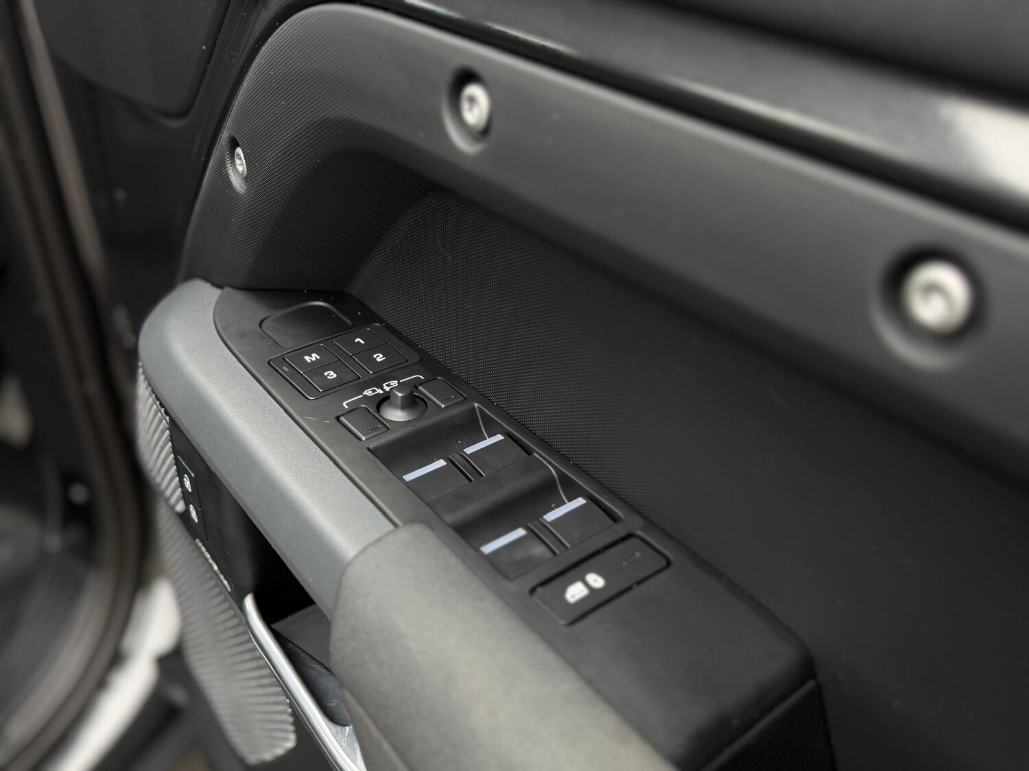 Used Land Rover Defender 2022 for sale - 77646867: Photo 60