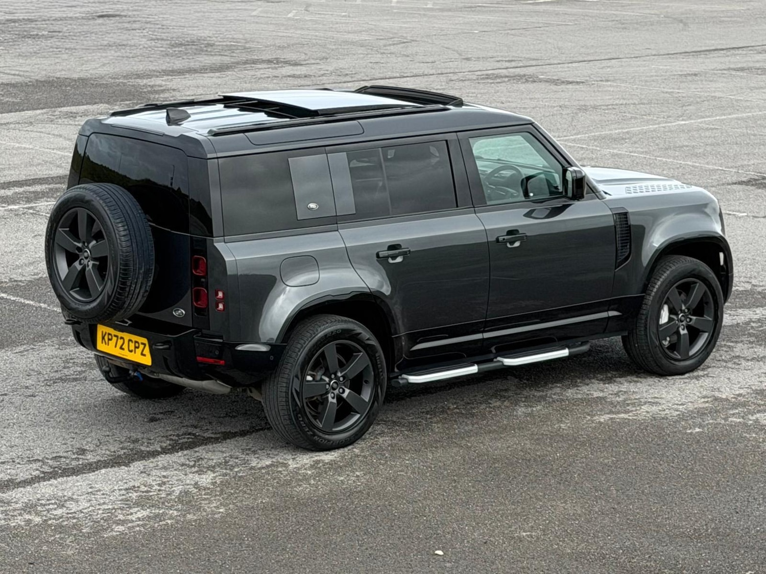 Used Land Rover Defender 2022 for sale - 77646867: Photo 9