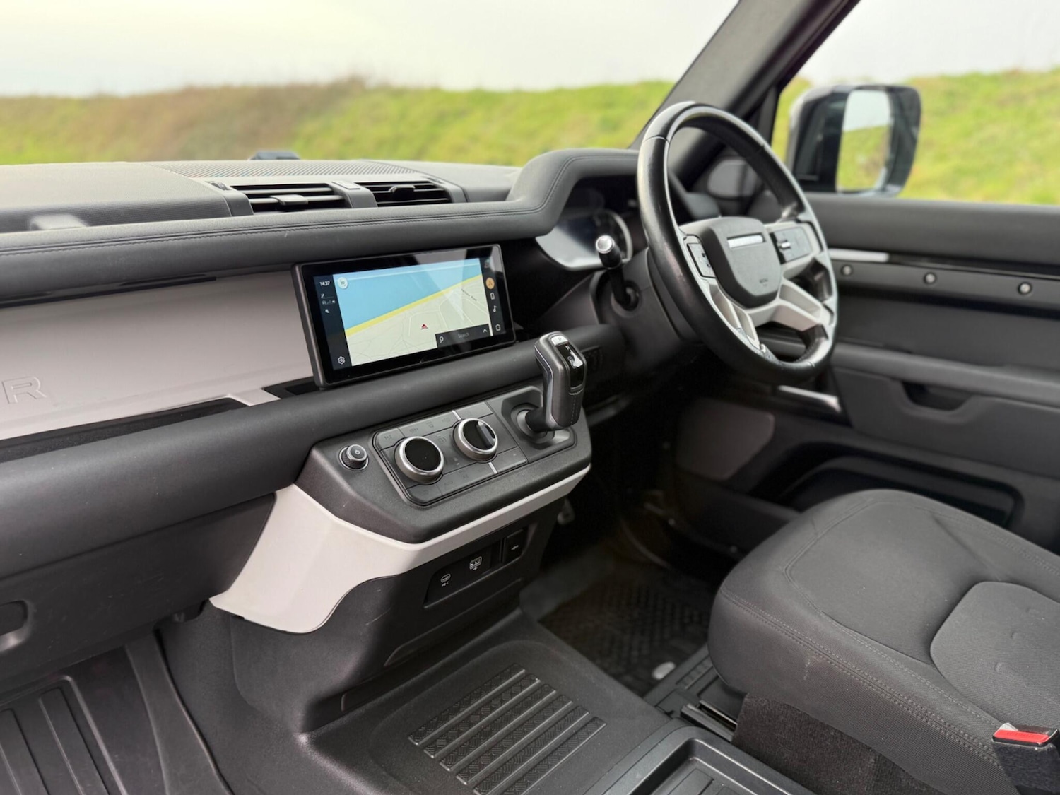 Used Land Rover Defender 90 2021 for sale - 77586276: Photo 13