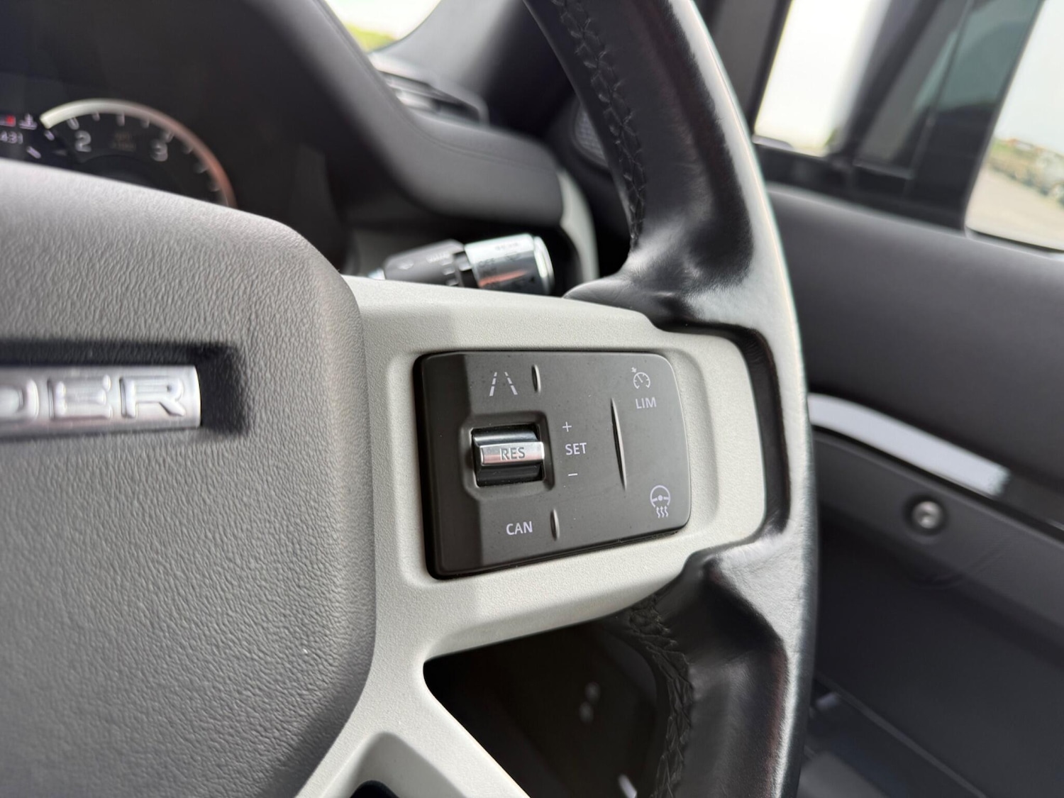 Used Land Rover Defender 90 2021 for sale - 77586276: Photo 20