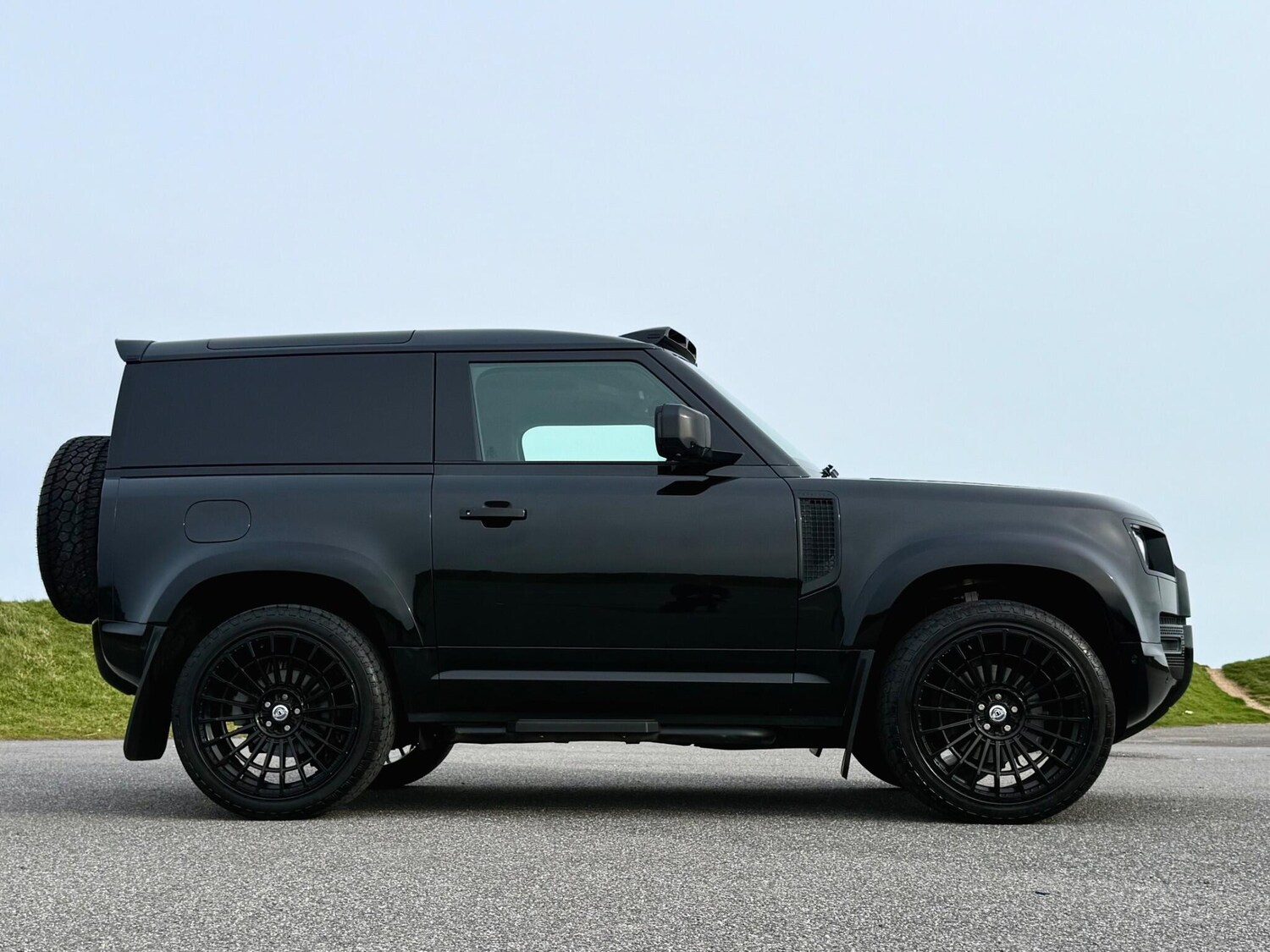 Used Land Rover Defender 90 2021 for sale - 77586276: Photo 35