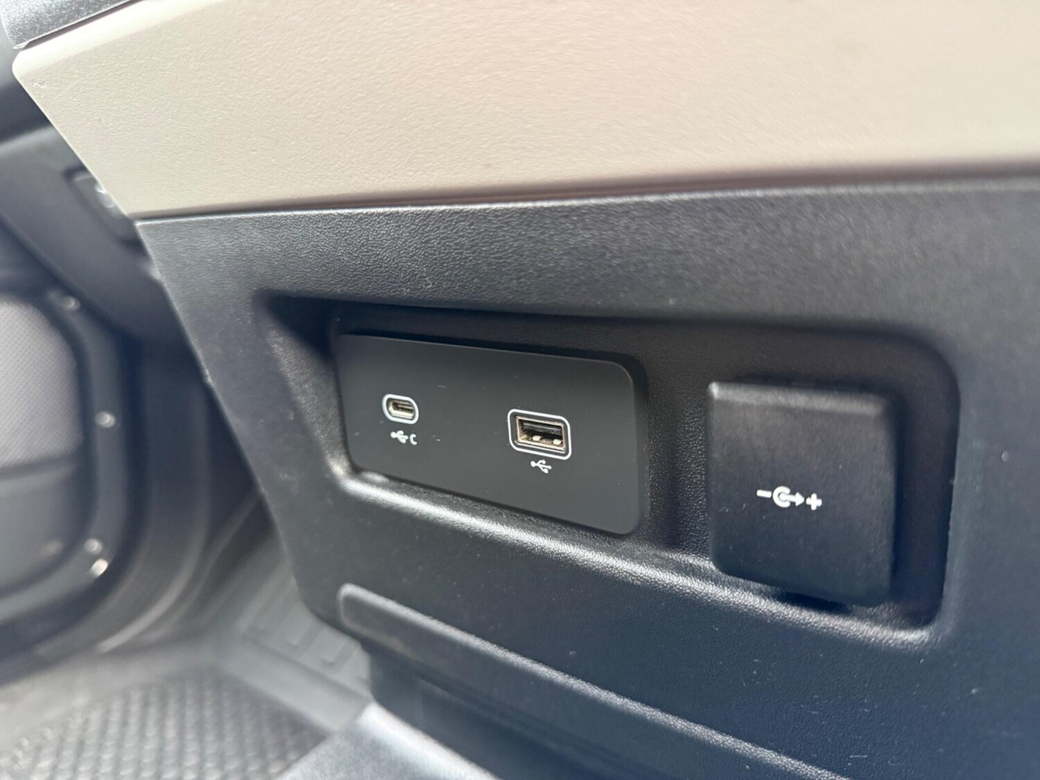 Used Land Rover Defender 90 2021 for sale - 77586276: Photo 41