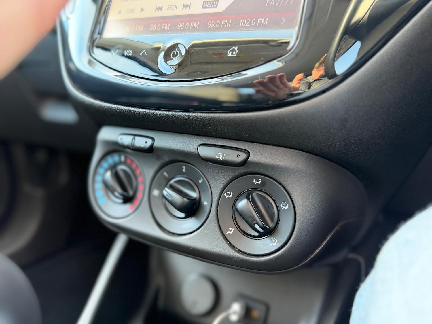 Used Vauxhall Corsa 2015 for sale - 77267684: Photo 45