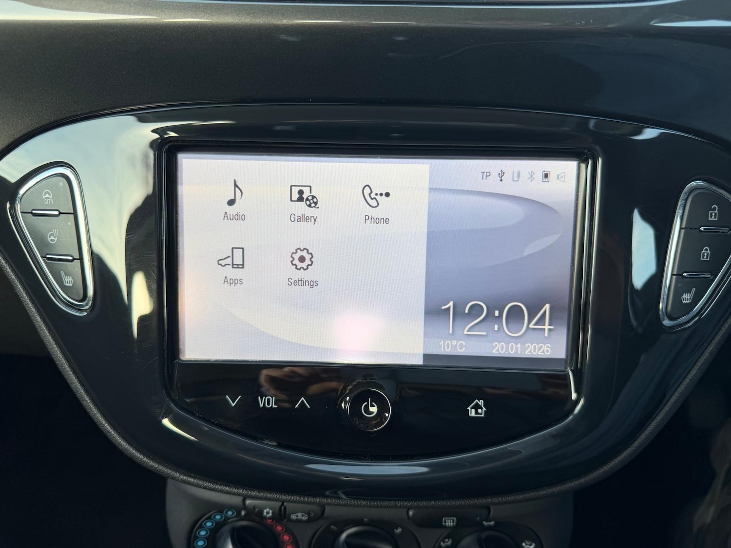 Used Vauxhall Corsa 2015 for sale - 77267684: Photo 58