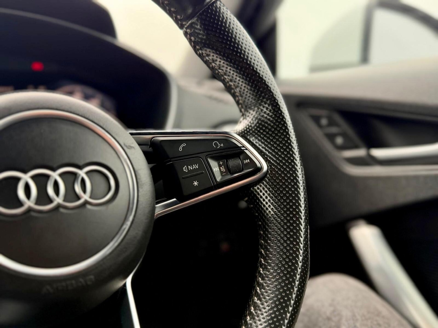 Used Audi TT 2015 for sale - 77695784: Photo 65