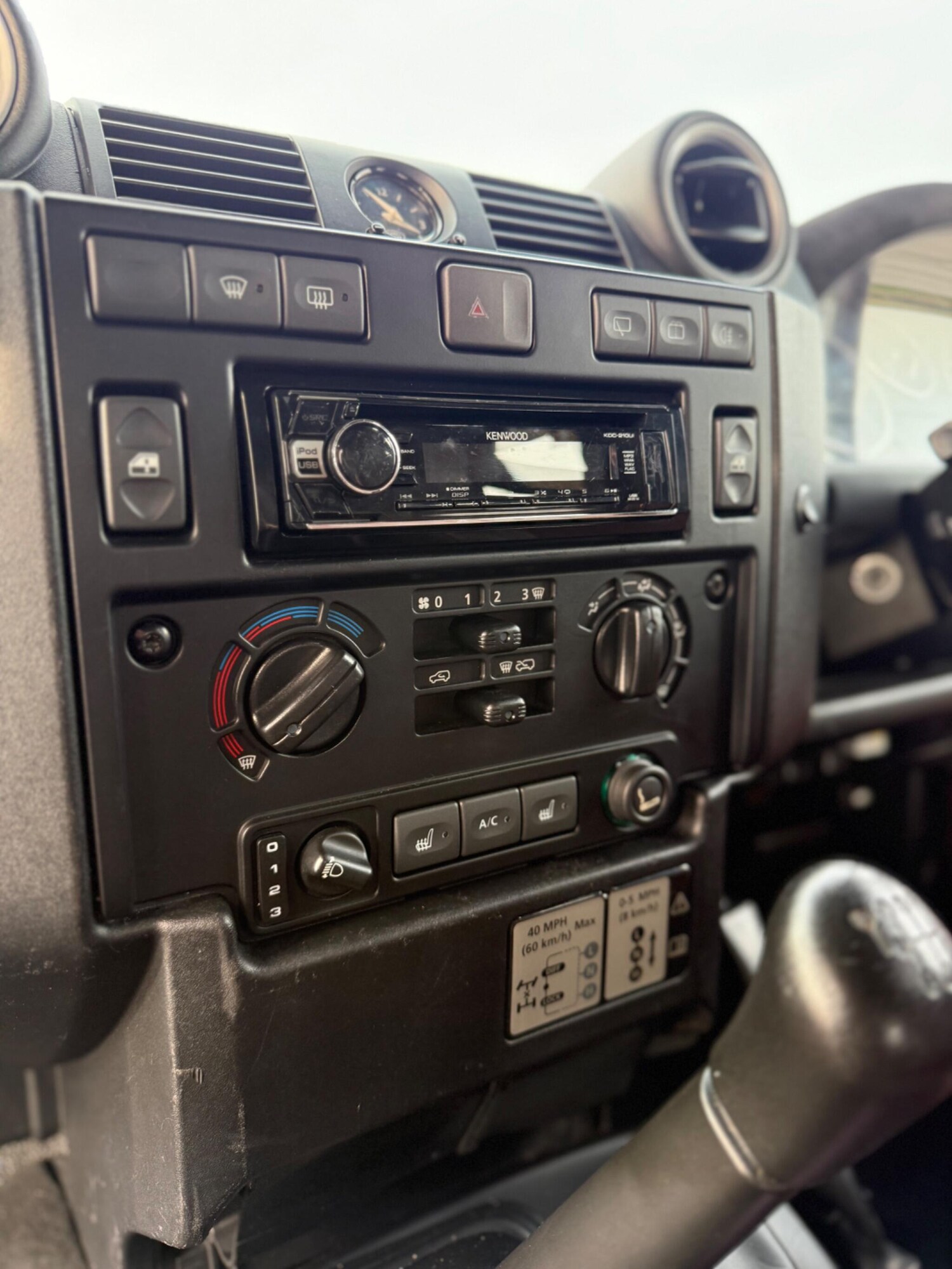 Used Land Rover Defender 2011 for sale - 77768338: Photo 43