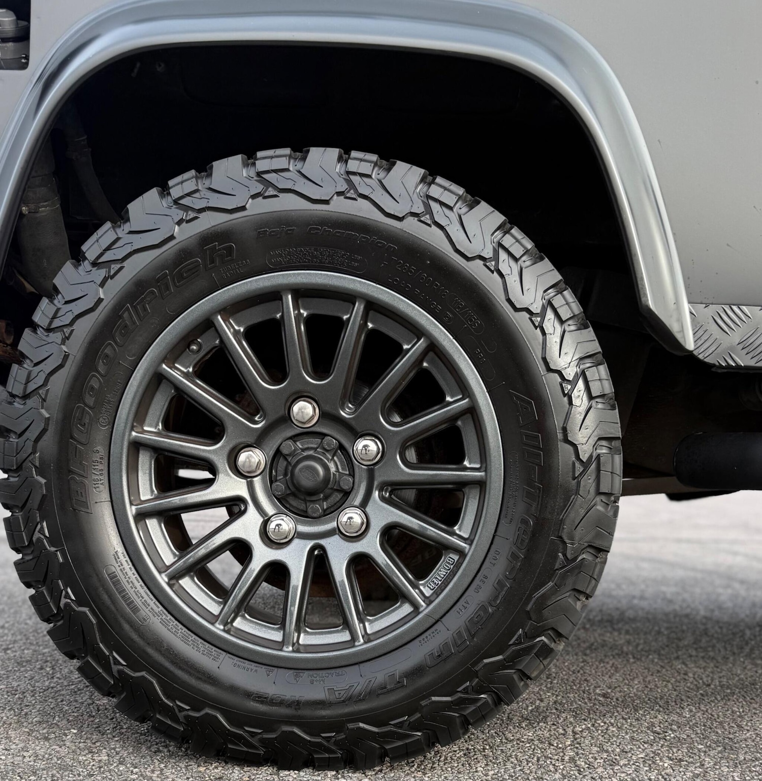 Used Land Rover Defender 2011 for sale - 77768338: Photo 44