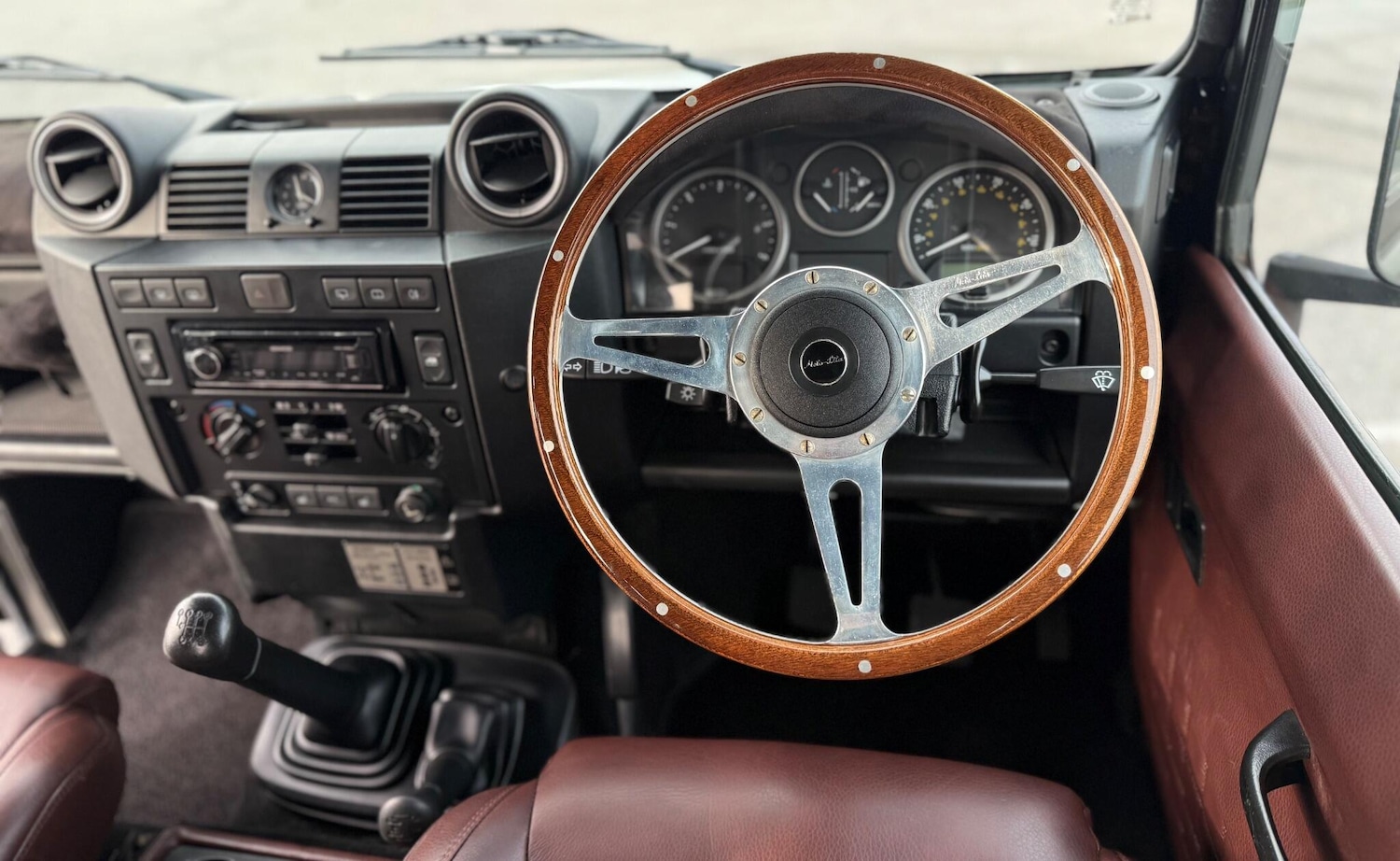 Used Land Rover Defender 2011 for sale - 77768338: Photo 57