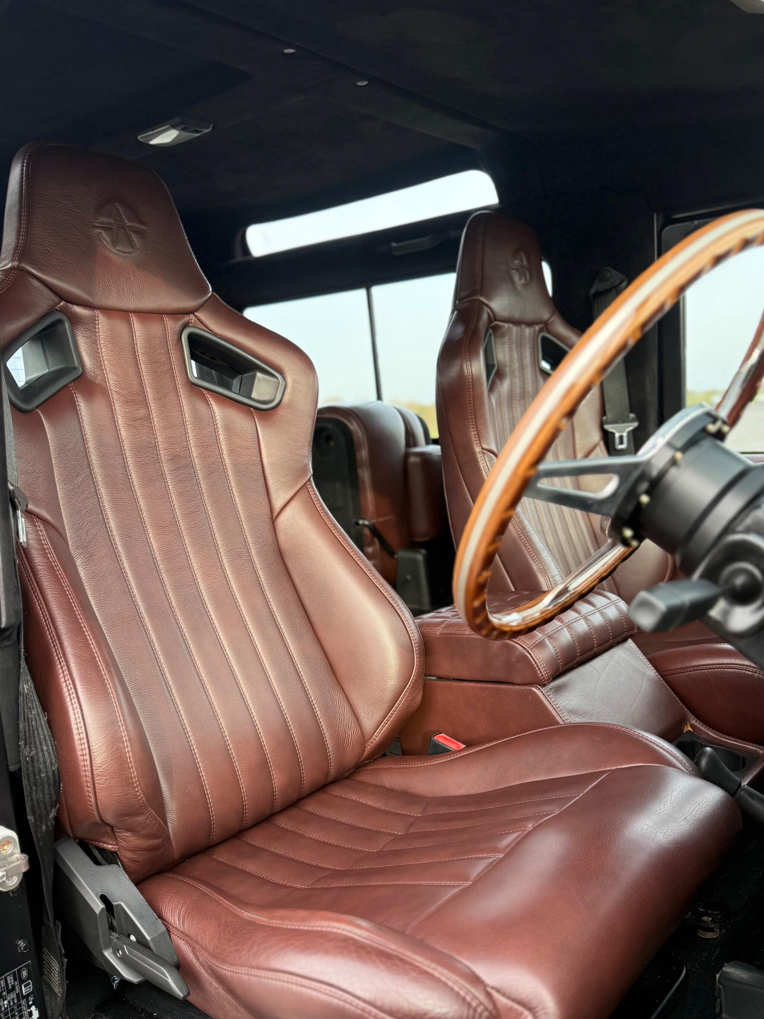 Used Land Rover Defender 2011 for sale - 77768338: Photo 9