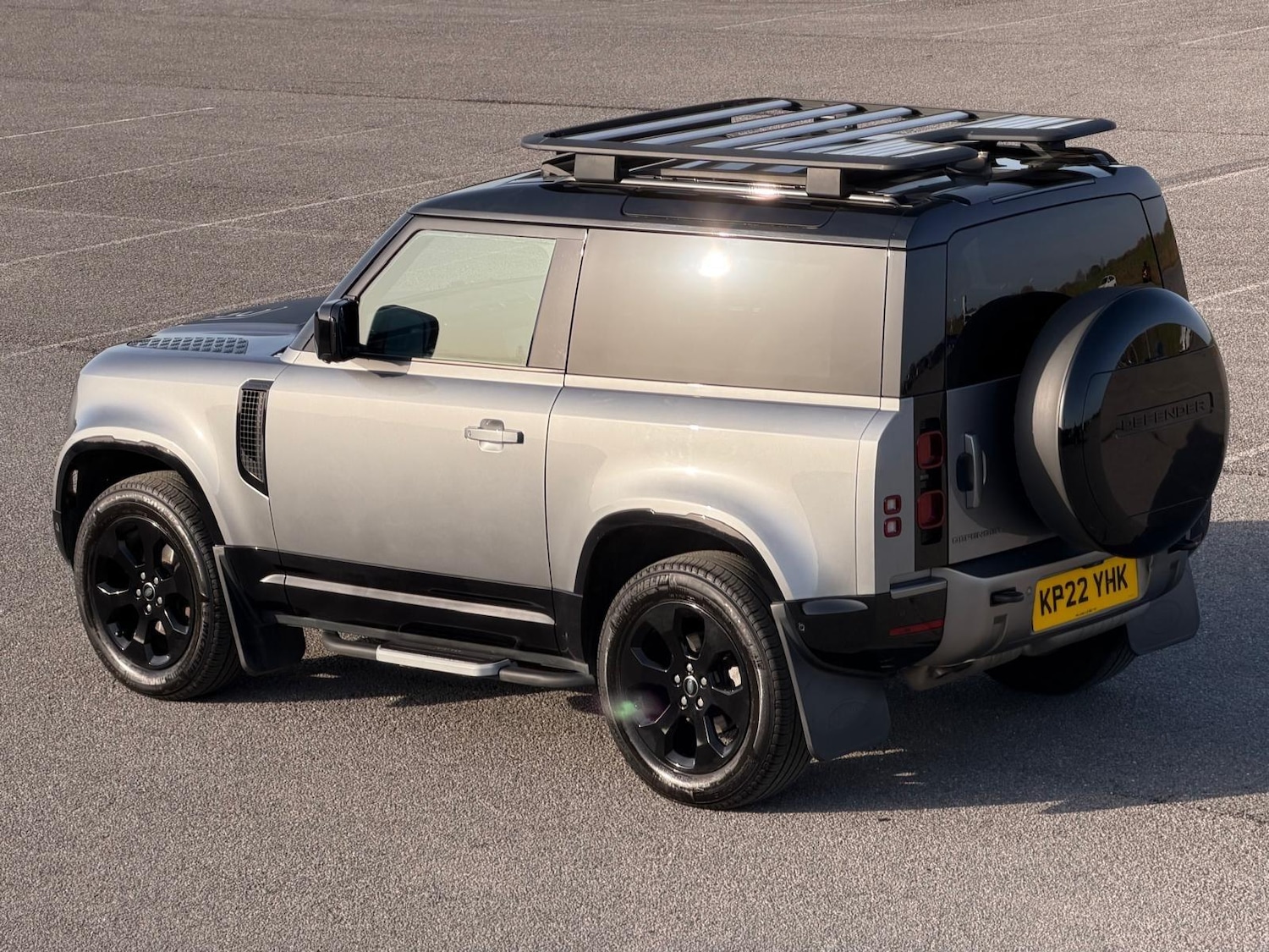 Used Land Rover Defender 90 for sale - 77670687: Photo 4