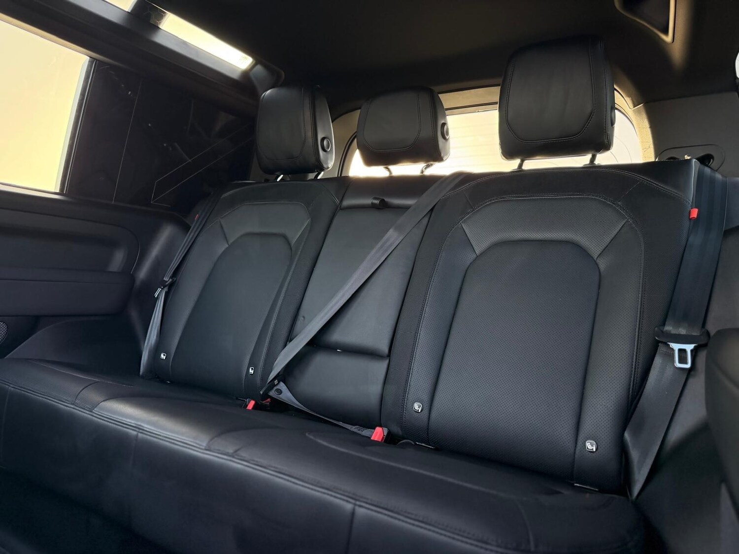 Used Land Rover Defender 90 for sale - 77670687: Photo 40