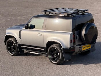 Used Land Rover Defender 90 2022 for sale - 77670687: Photo