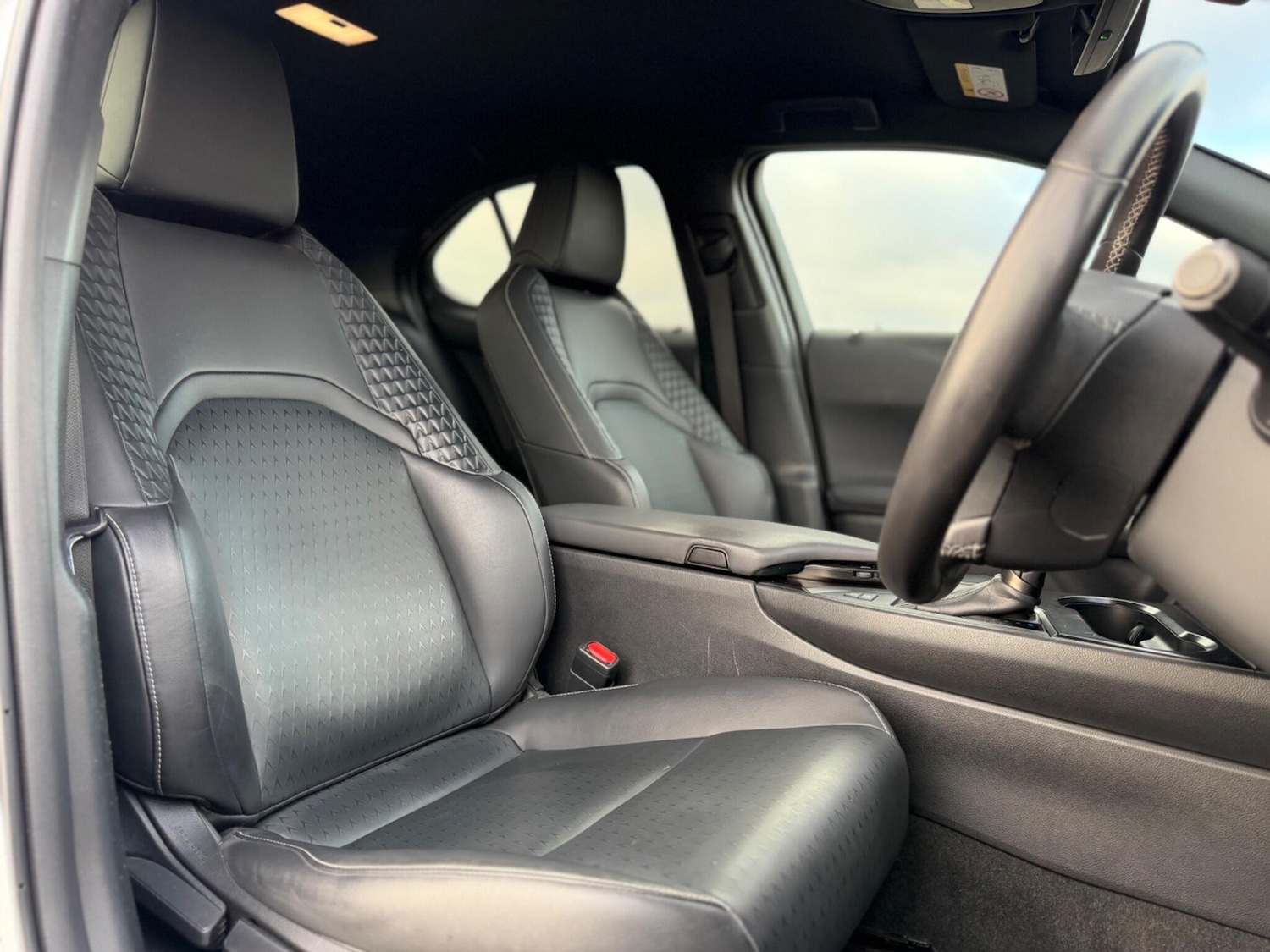 Used Lexus UX for sale - 77242464: Photo 37