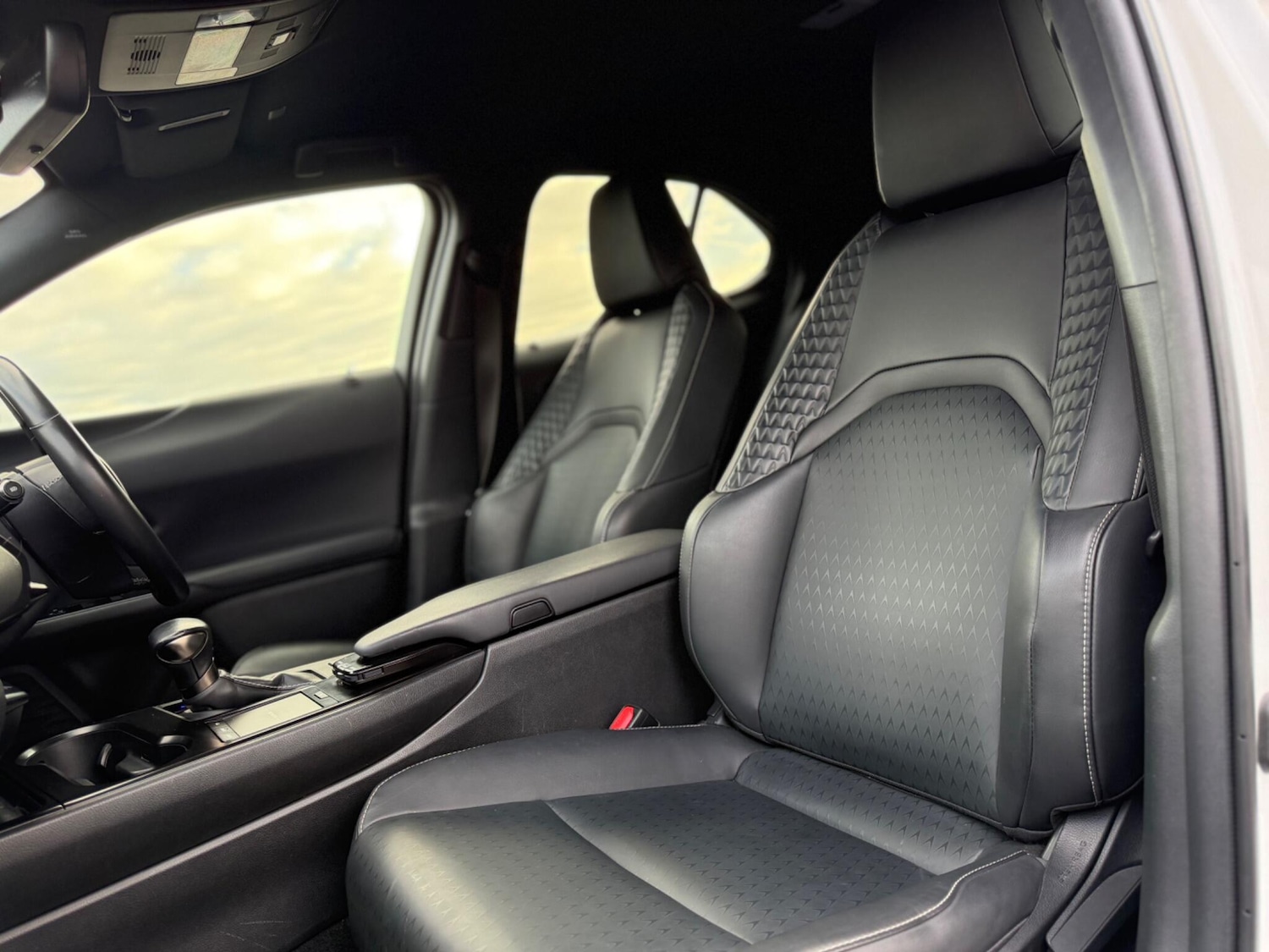 Used Lexus UX for sale - 77242464: Photo 38