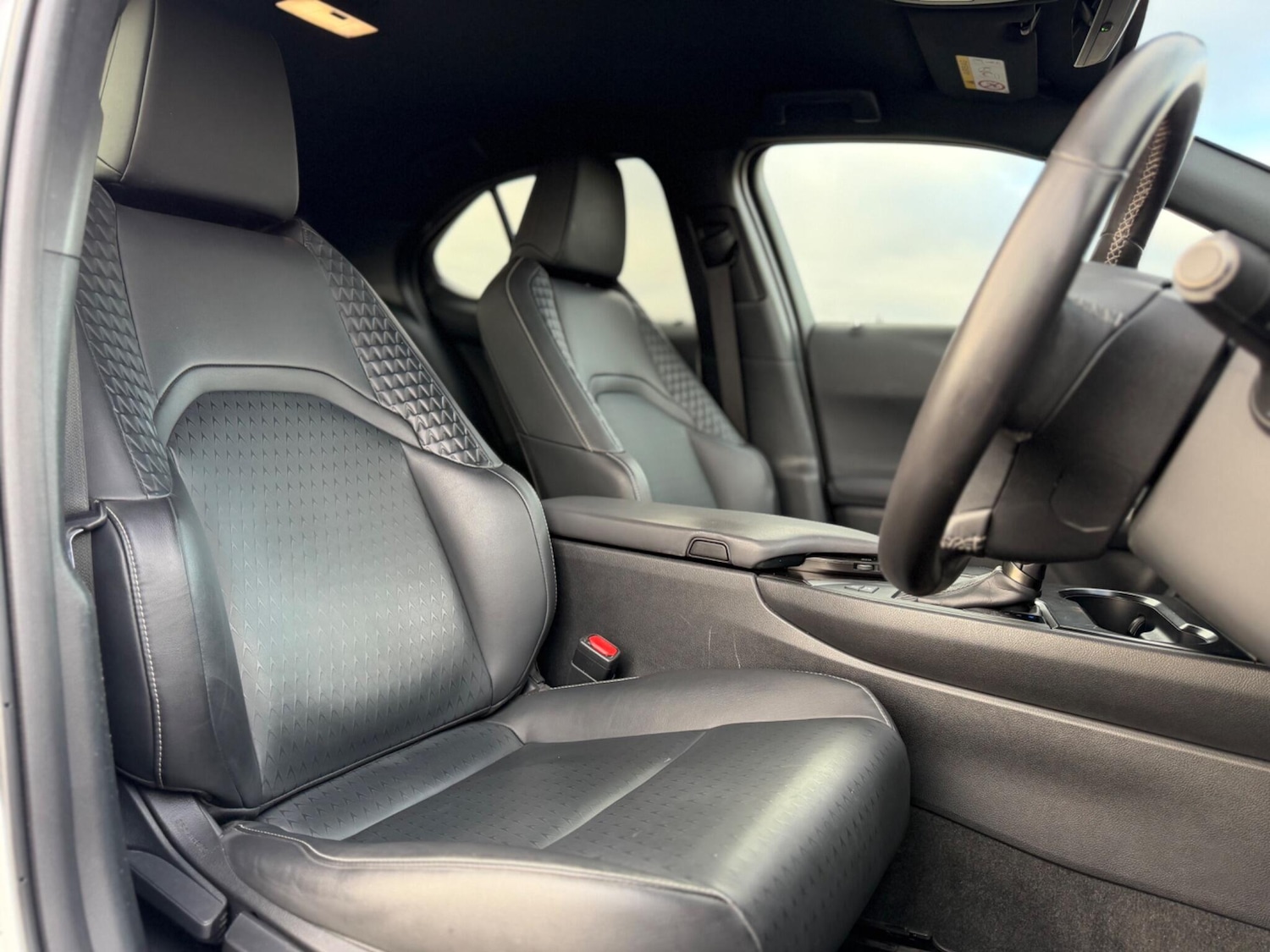 Used Lexus UX for sale - 77242464: Photo 61