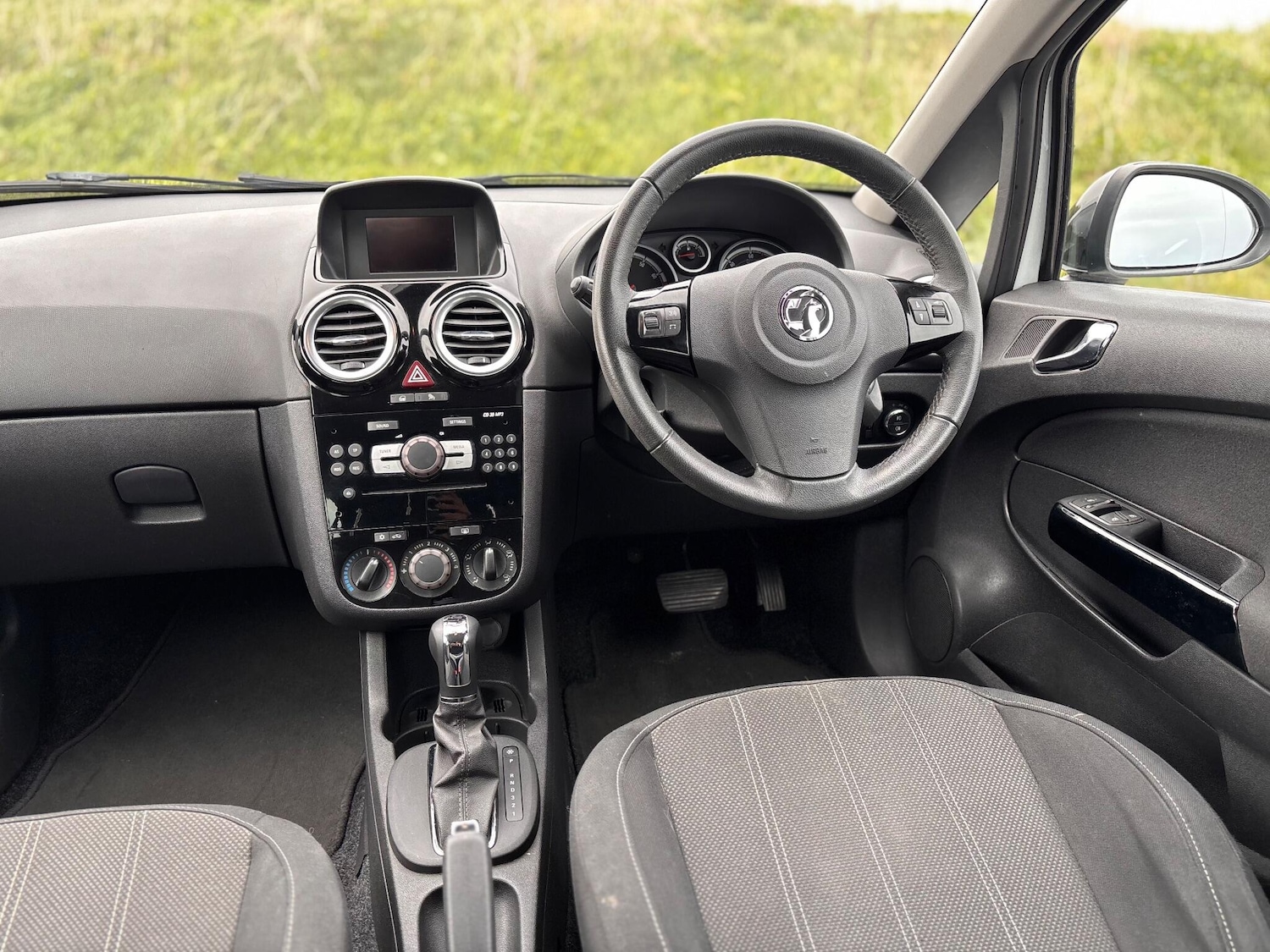 Used Vauxhall Corsa 2014 for sale - 76380663: Photo 35