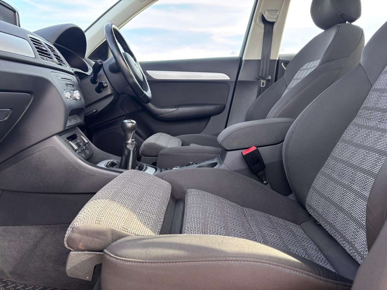 Used Audi Q3 2015 for sale - 76201155: Photo 13